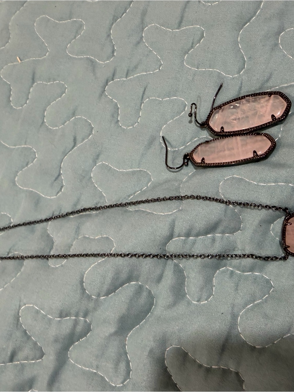 Kendra Scott Pink Glass Stone Necklace and Earrings Set